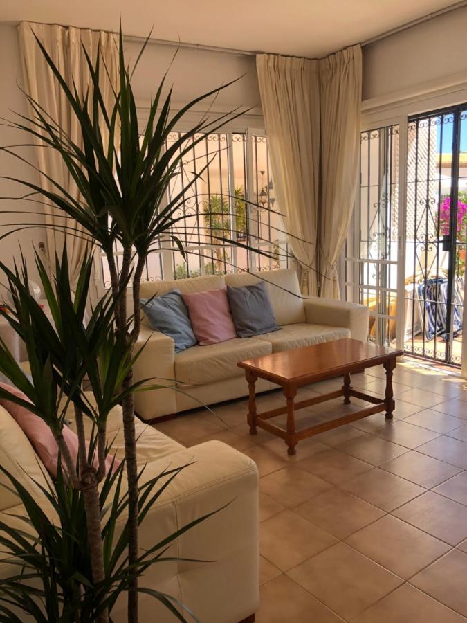 Charming 2 Bed Apartment Next To Cabopino Beach, Spain Марбеля Екстериор снимка